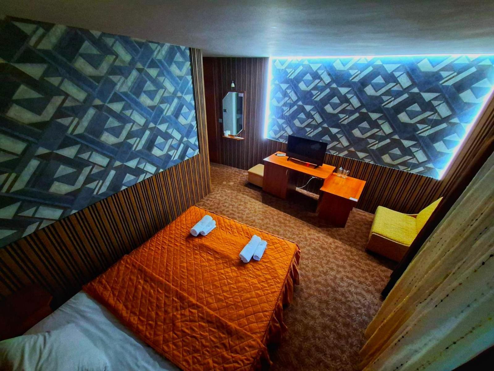Korona Hotel Yukarı Cuma Dış mekan fotoğraf